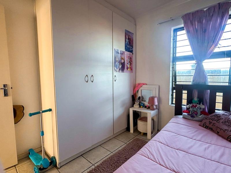 To Let 2 Bedroom Property for Rent in Gordons Bay Western Cape